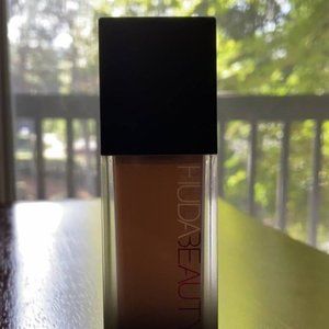 Huda Beauty Foundation